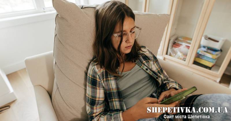 Безпека дітей онлайн: чи готова Україна до обмежень соцмереж та месенджерів