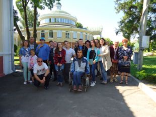 Підопічних міського територіального центру соціального обслуговування звозили в Острог