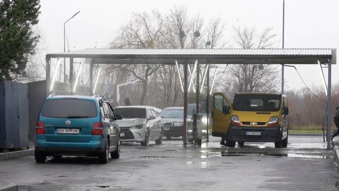 У Нетішині з мийки самообслуговування нечистоти потрапляли в річку Горинь