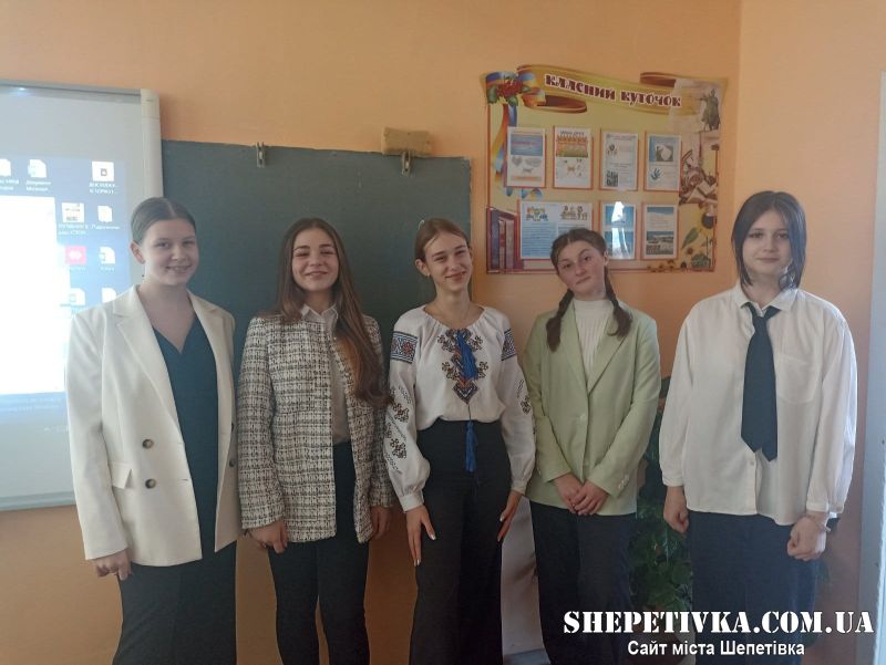 Юні шепетівські екскурсоводи будуть представляти область на Всеукраїнському конкурсі