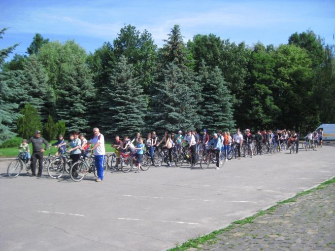 У Шепетівці відбувся масовий заїзд велосипедистів