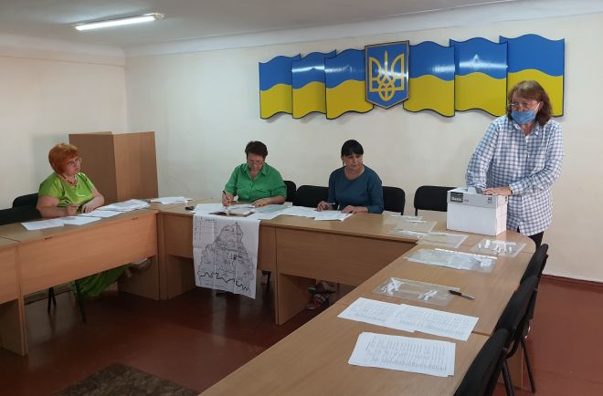 Шепетівська районна виборча комісія сформувала 13 ТВК