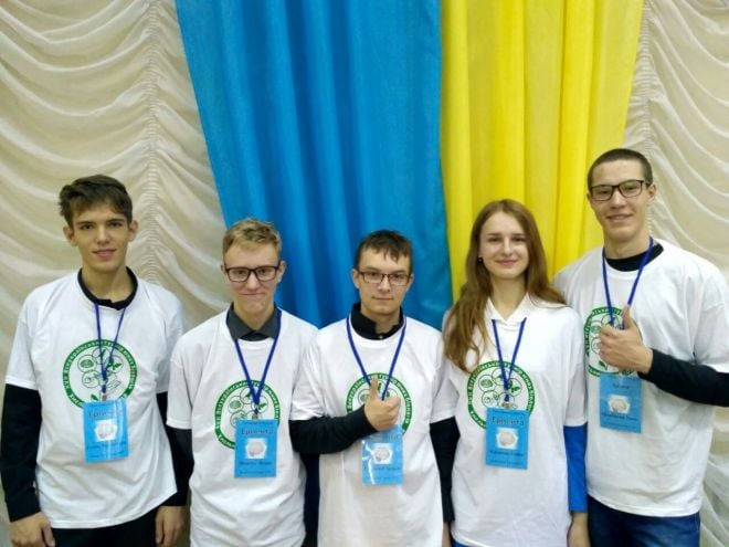 Наші юні біологи здобули перемогу на Всеукраїнському турнірі