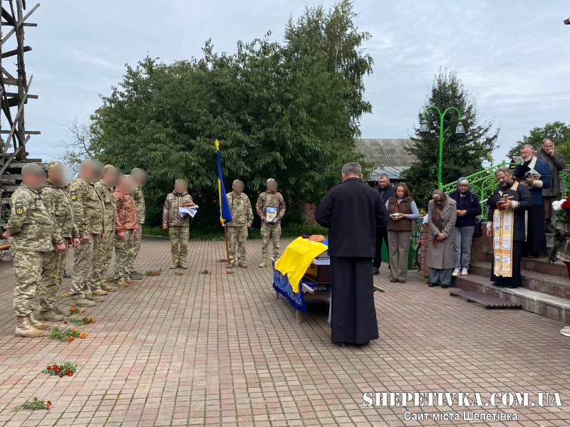 Загинув на Луганщині: полончани провели в останню дорогу воїна Романа Щепіна