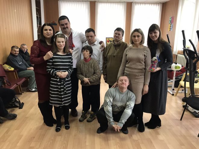 У Шепетівському терцентрі провели свято до Міжнародного дня людей з інвалідністю