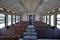 В електричках почали викрадати пасажирські сидіння