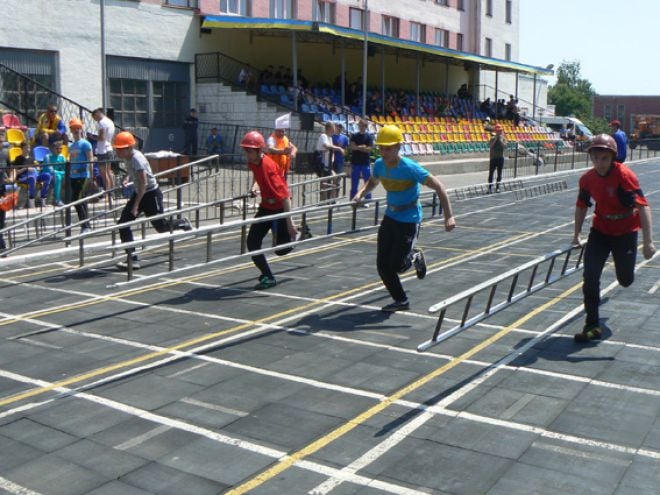 Юні шепетівчани здобули друге місце у чемпіонаті області з пожежно-прикладного спорту