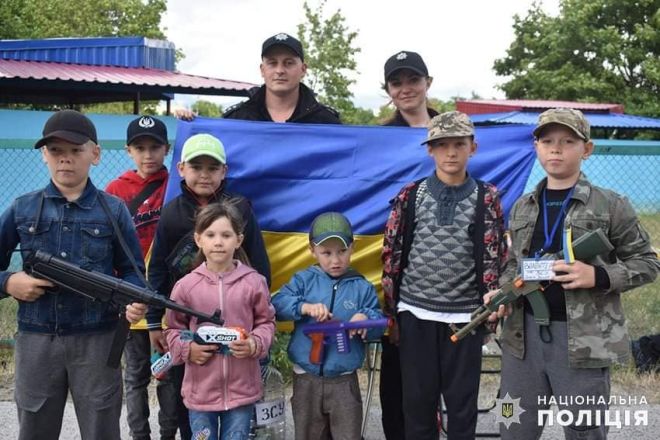 На Шепетівщині поліцейські проінспектували роботу дитячого «блокпоста»