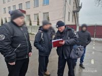 У Шепетівці водій намагався відкупитися від адміністративного протокола