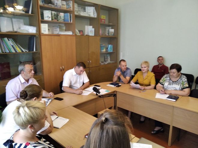 Районні чиновники обговорили стан призначення субсидій на Шепетівщині