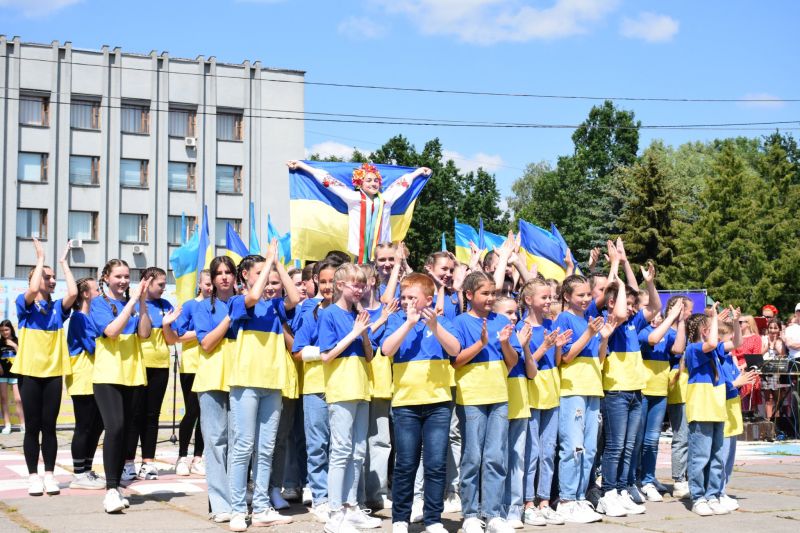 На день міста Шепетівки зібрали 111 тис. грн. на користь ЗСУ