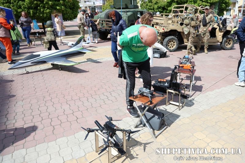 День без повісток: у Хмельницькому відбувся інформаційно-рекрутинговий захід