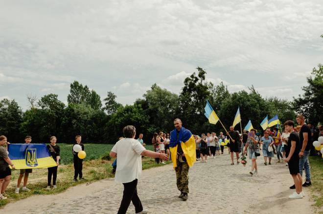 Додому на Шепетівщину після російського полону повернувся Микола Радзивілюк
