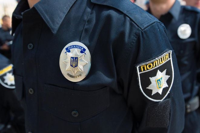Четверо шепетівських поліціянтів повернули посаду через суд