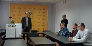 У Шепетівці вітали енергетиків громади із професійним святом