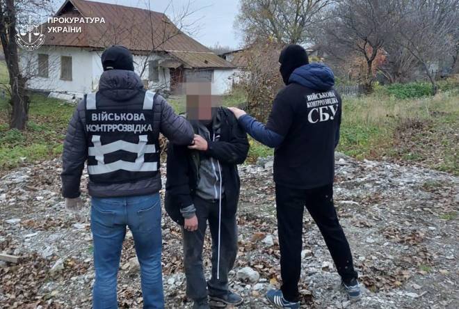 Знімав вильоти бойової авіації та електропідстанції: жителя Хмельниччини підозрюють в держзраді