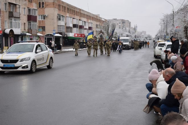 Замість вітань рідні отримали страшну звістку: на щиті повернувся Микола Шикерук