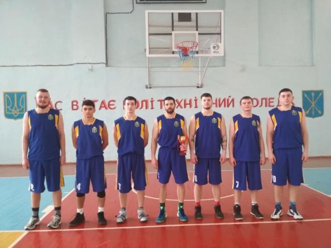 Шепетівські баскетболісти здобули срібло на Кубку Хмельниччини