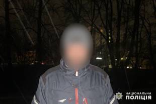 Заліз на балкон по газовій трубі та вкрав генератор