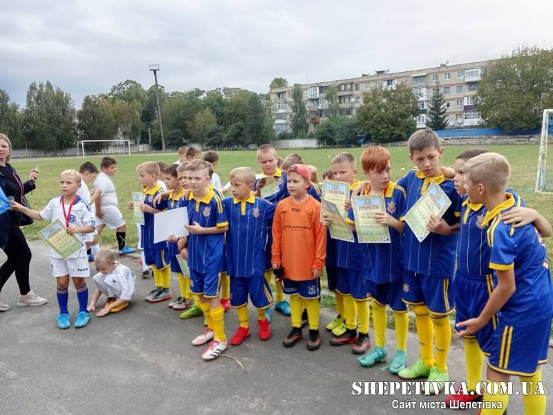 Юні шепетівські футболісти взяли участь у турнірі присвяченого Дню захисників і захисниць України