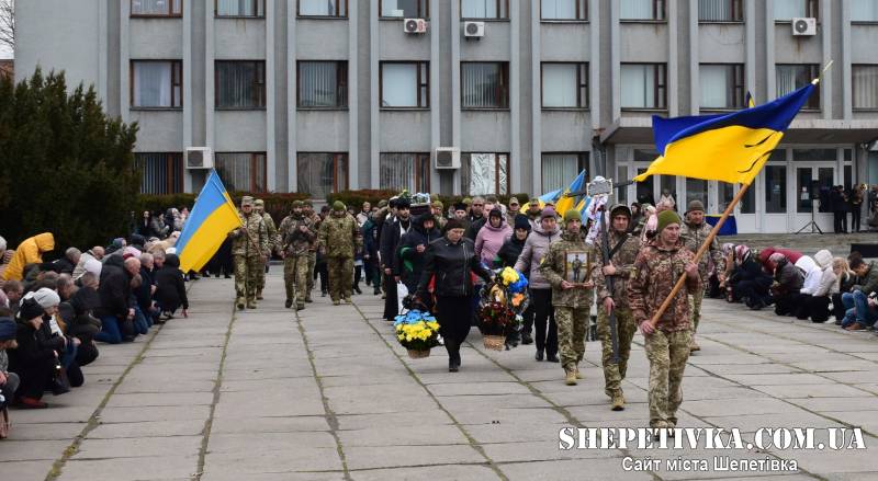 Шепетівська громада у жалобі: до Небесного війська приєднався снайпер Валентин Стецюк