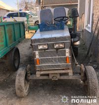 Житель Хмельниччини переїхав трактором на смерть тещу