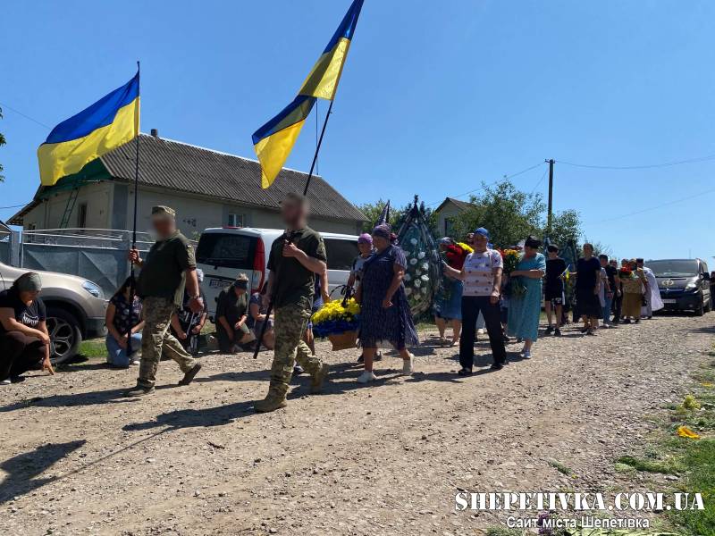 У Полонській громаді попрощалися із спецпризначенцем Миколою Малаціоном