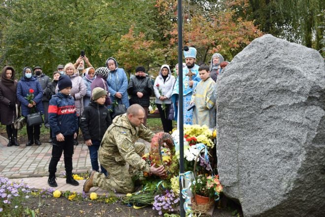 Шепетівська громада вшанувала полеглих захисників