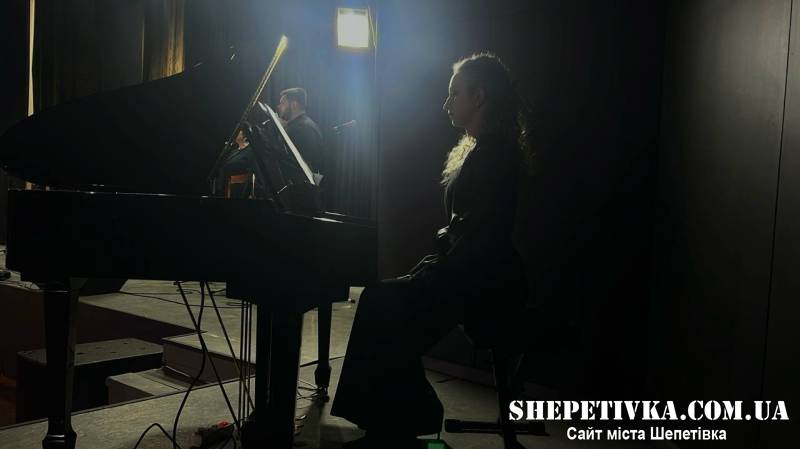 «Так звучить Незламність»: у Шепетівці відбувся обласний вокальний конкурс