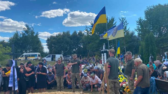 Понад рік вважався зниклим безвісти: Ганнопільська громада попрощалася із 33-річним воїном Юрієм Дзюбаком