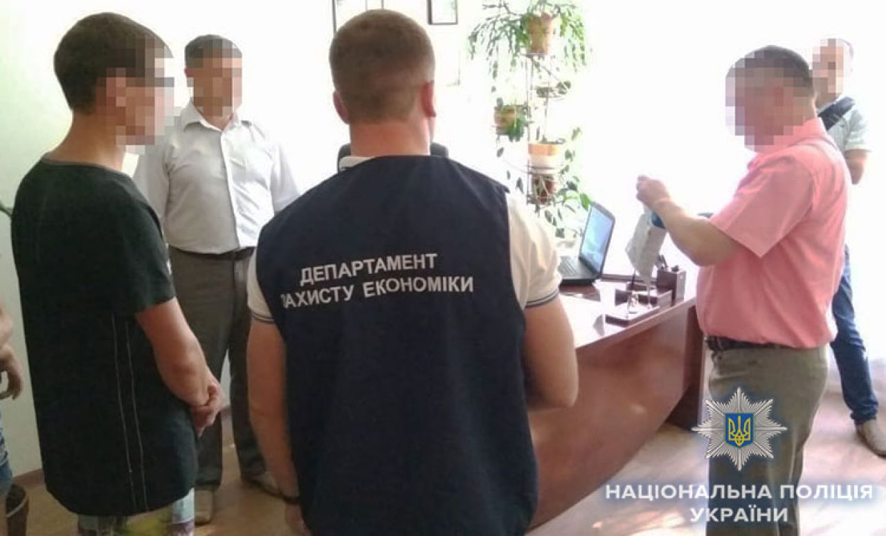 Директора Шепетівського коледжу ПДТАУ оштрафували за хабар