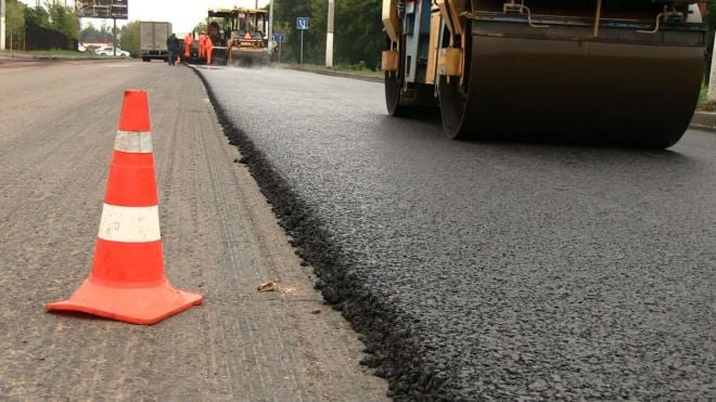 Уряд виділив додаткові кошти на ремонт доріг Хмельниччини