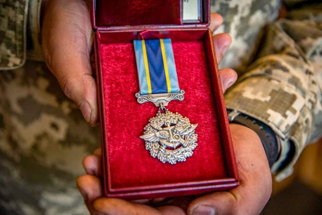 Майор з Шепетівки отримав медаль “За військову службу Україні”
