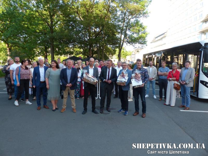 До Шепетівки прибув пасажирський автобус від міста-побратима Вецлара