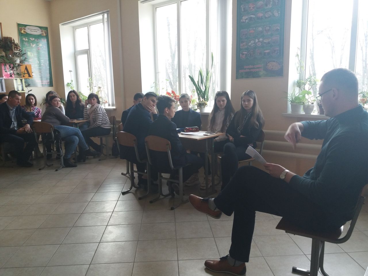 У шепетівській ЗОШ №6 презентували програму «Демократична школа»