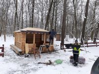 Для відпочиваючих лісівники оновлюють зони відпочинку