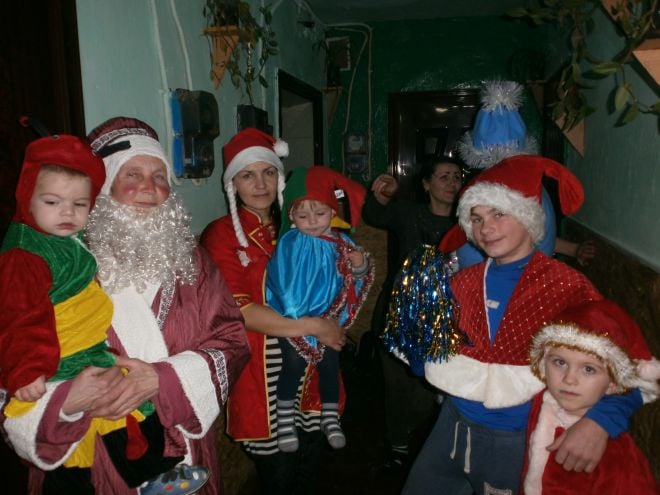 Волонтери провели новорічне свято для дітей