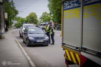 Серед водіїв та пішоходів, які не пропускали спецтранспорт екстрених служб, провели бесіди