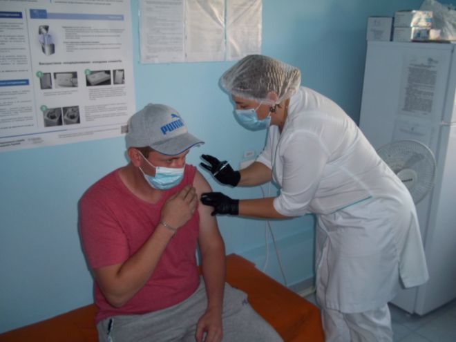 За вихідні у Шепетівці вакцинувалося 340 осіб