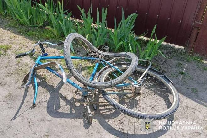 Шепетівчанин на мотоциклі не зміг оминути велосипедиста