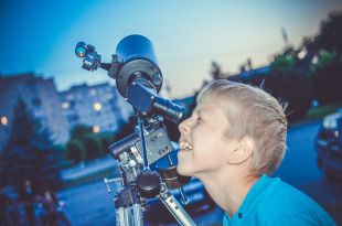 Суботній вечір провели за астрономічними спостереженнями