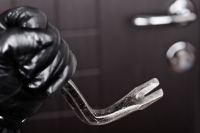 Через незачинені двері пограбували будинок