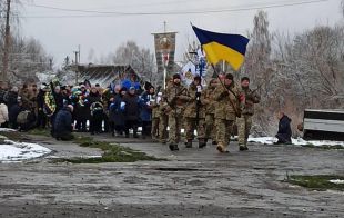 Навіть після важкого поранення повернувся у стрій: у засвіти провели Хомарецького Юрія Володимировича