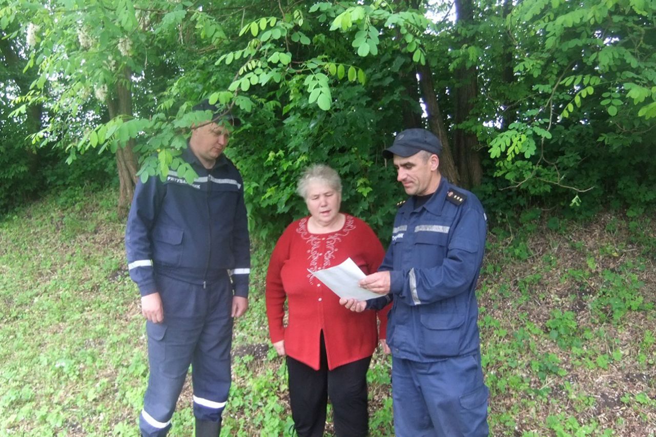 Рятувальники на Шепетівщині провели профілактичні заходи у лісах