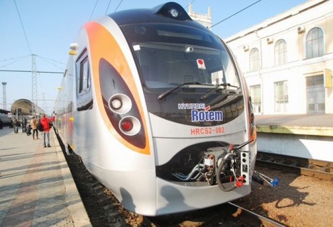 Змінено маршрут слідування пасажирських поїздів через Шепетівку