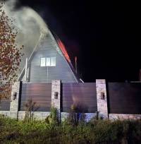 Пропрацював менше місяця: у селі Лозичне горів банний комплекс