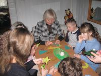 Шепетівський міський ЦЕНТУМ провів для вихованців ЦСРДІ майстер-клас по виготовленню новорічних прикрас