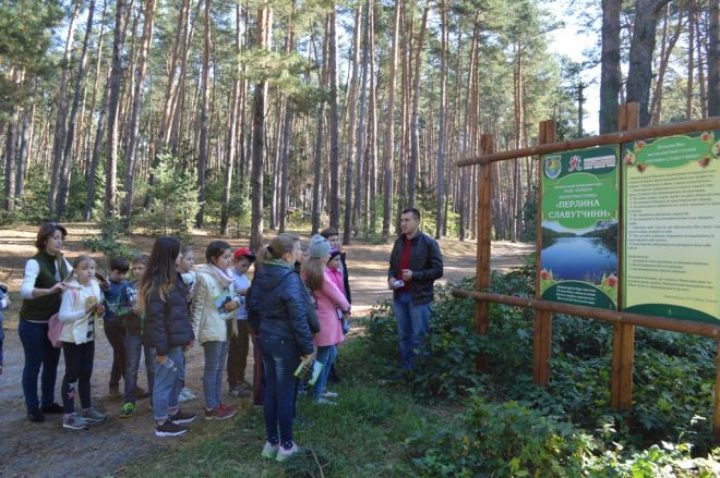 Школярам НВК №3 провели екскурсію екологічною стежкою