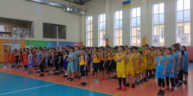 Юні шепетівські баскетболісти взяли участь у першості Хмельницької області