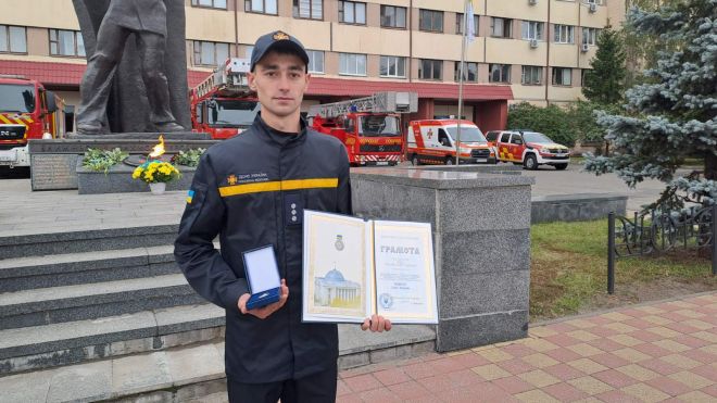 Рятувальник з Шепетівки отримав відзнаку Верховної Ради України